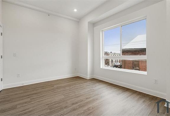 4th image of 2203 N 8th St #C