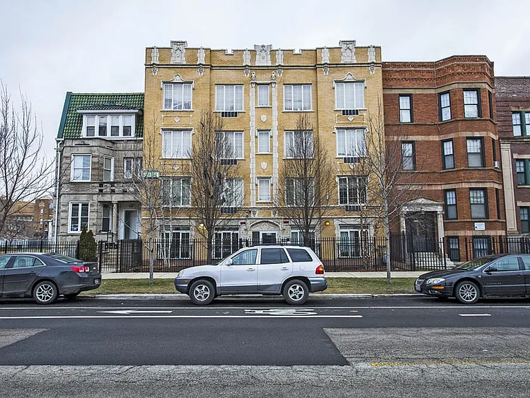 4114 W Washington — Photo 14