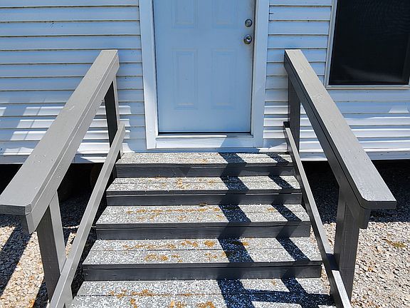 3rd image of 1131 Bancroft Rd #2B