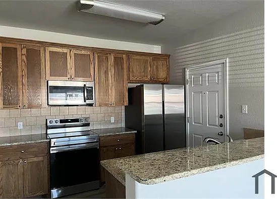 340 Arnold Dr #A — Photo 7