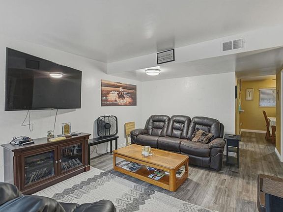 5th image of 11911 Royal Rd Unit D