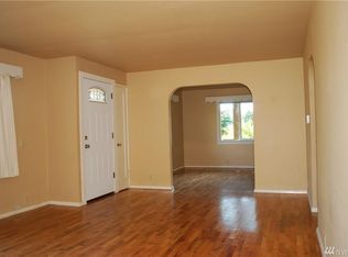 16011 Sylvester Rd SW, Seattle, WA 98166