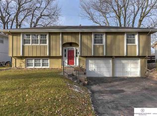 2324 S 123rd St, Omaha, NE 68144