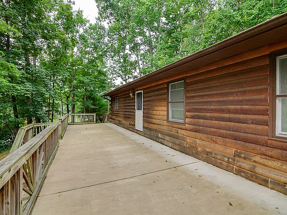 5th image of 1008 Aquia Dr