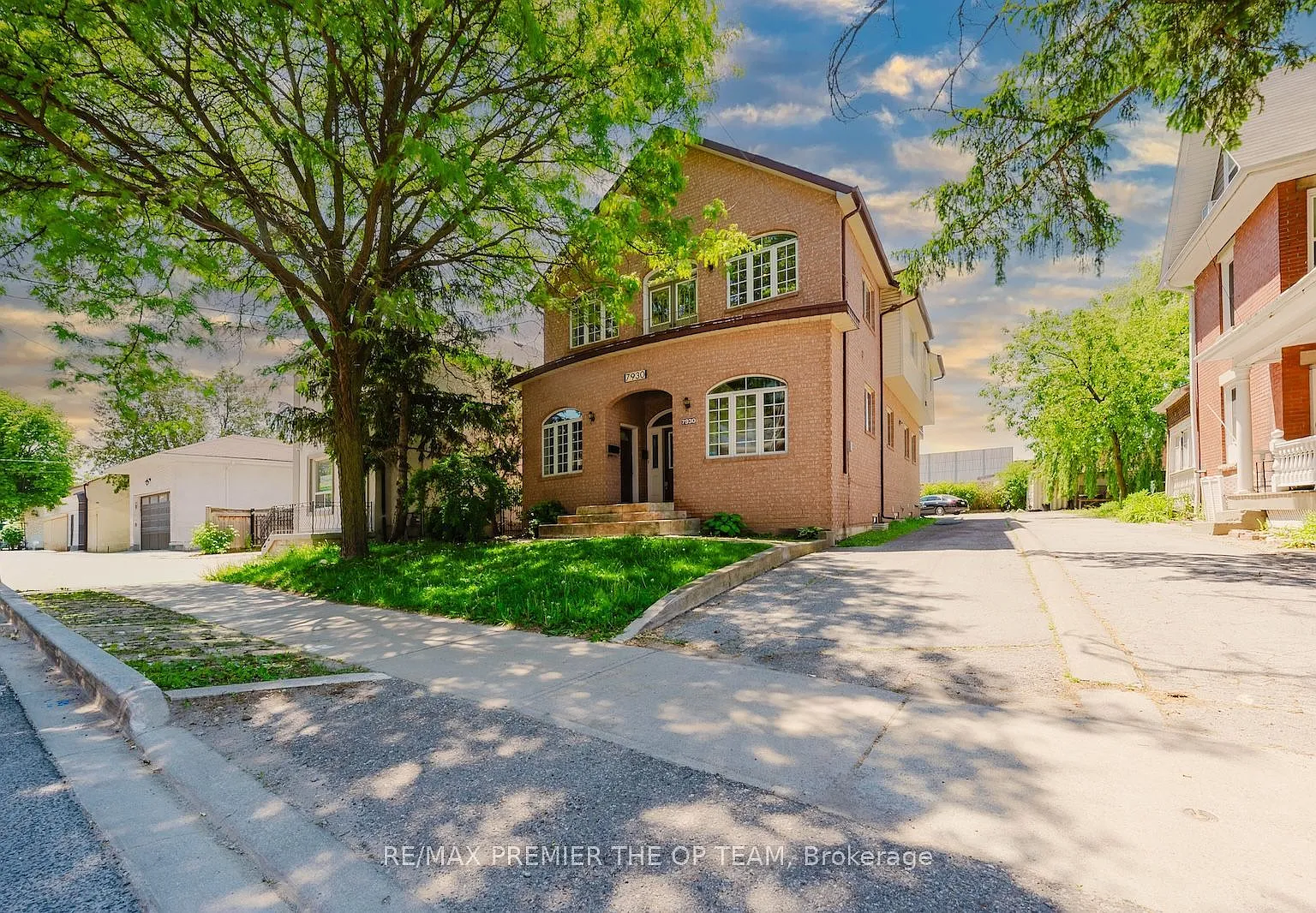 2 bed, $2,500 — Photo 1