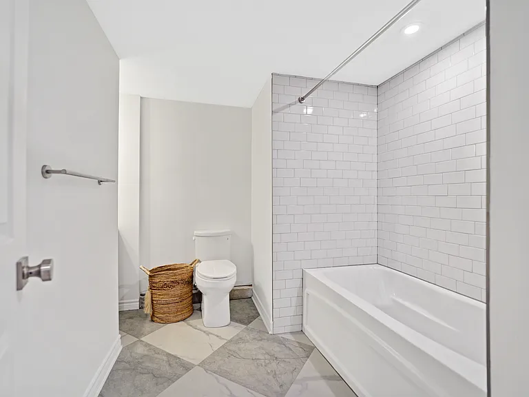 286 Arlington Ave — Photo 32