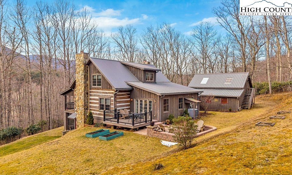 1st image of 210 Savannah Drive
