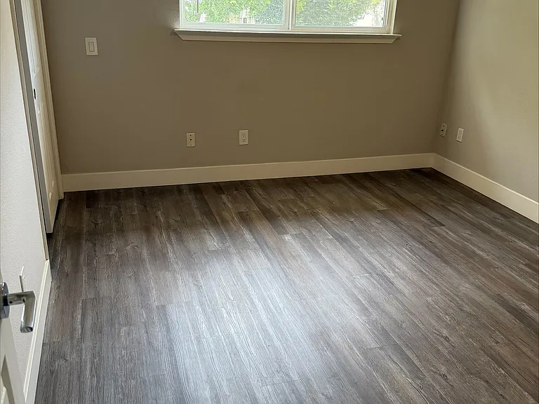 2204 Downar Way #2204 — Photo 5