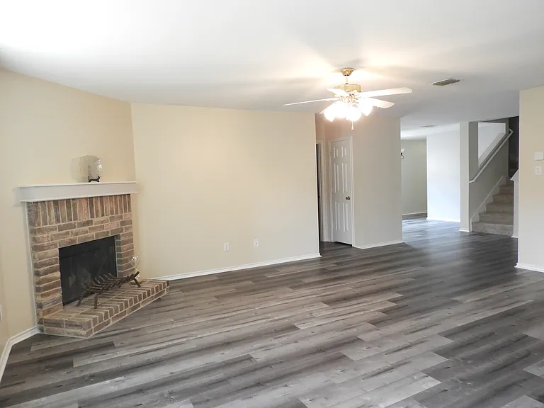 12914 Vassar Dr — Photo 4