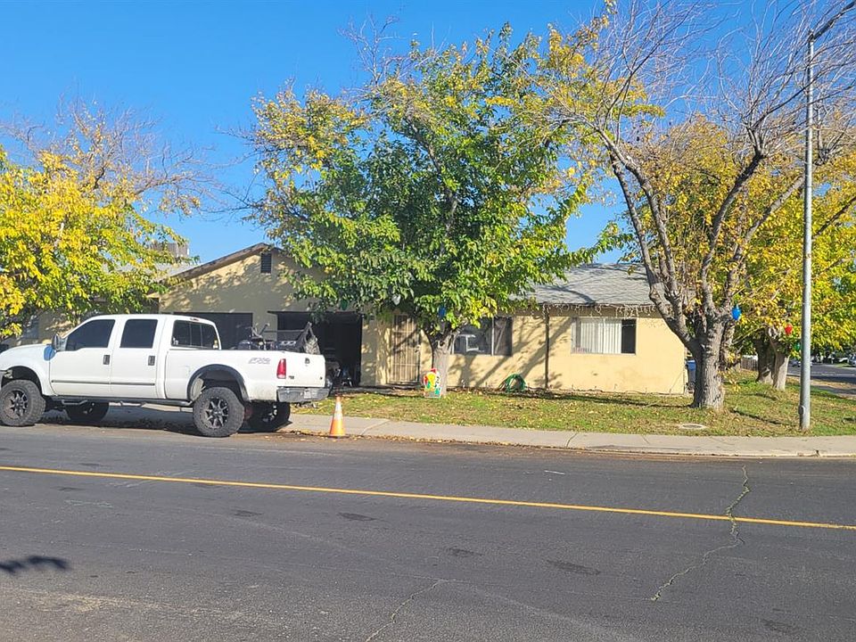 1st image of 16356 Cambridge Dr