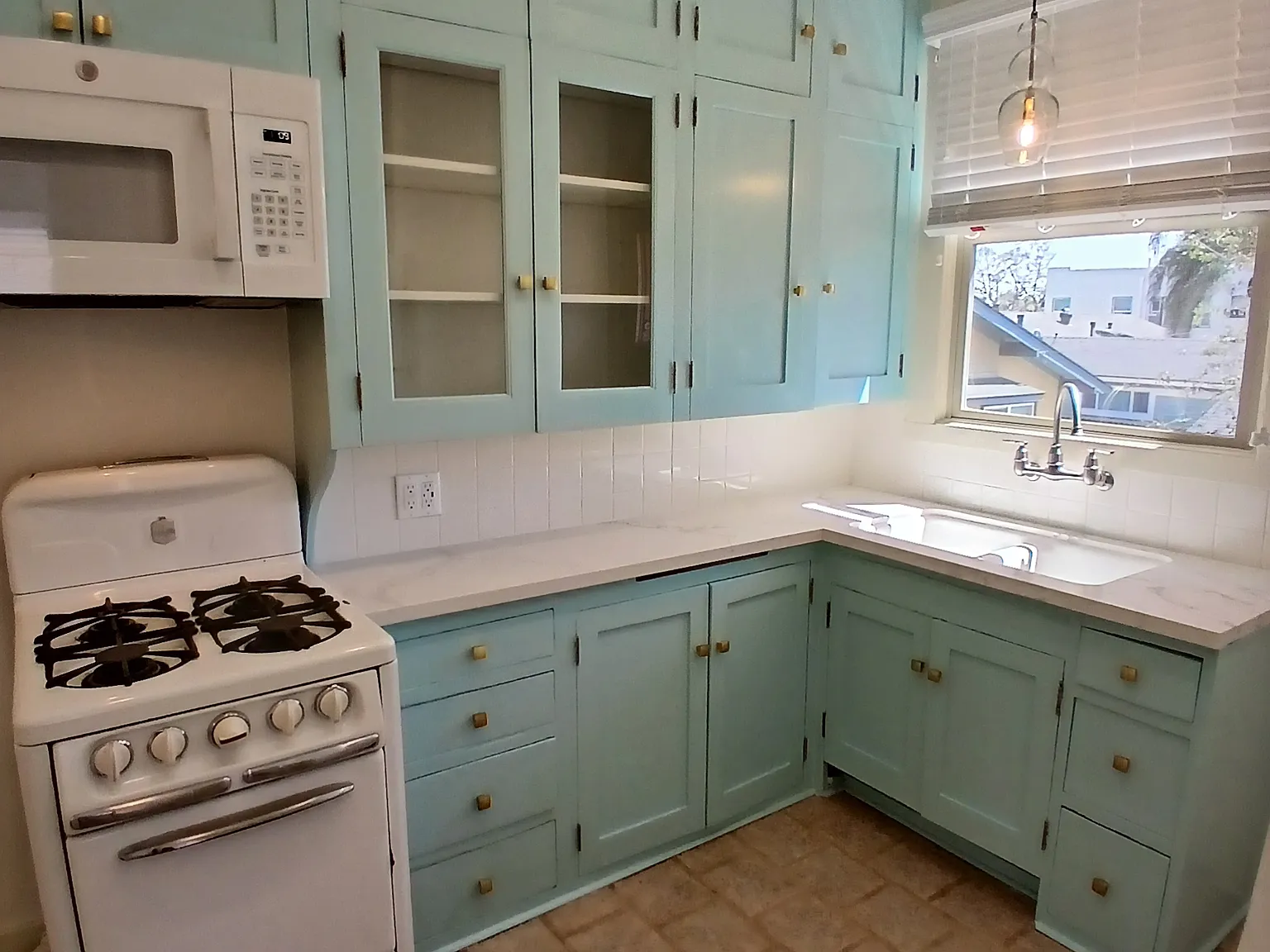 1 bed, 600 sqft, $1,995 — Photo 1