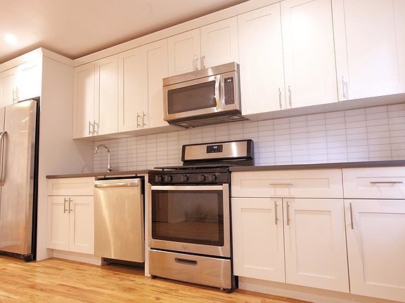 3rd image of 75 Lexington Ave #1G