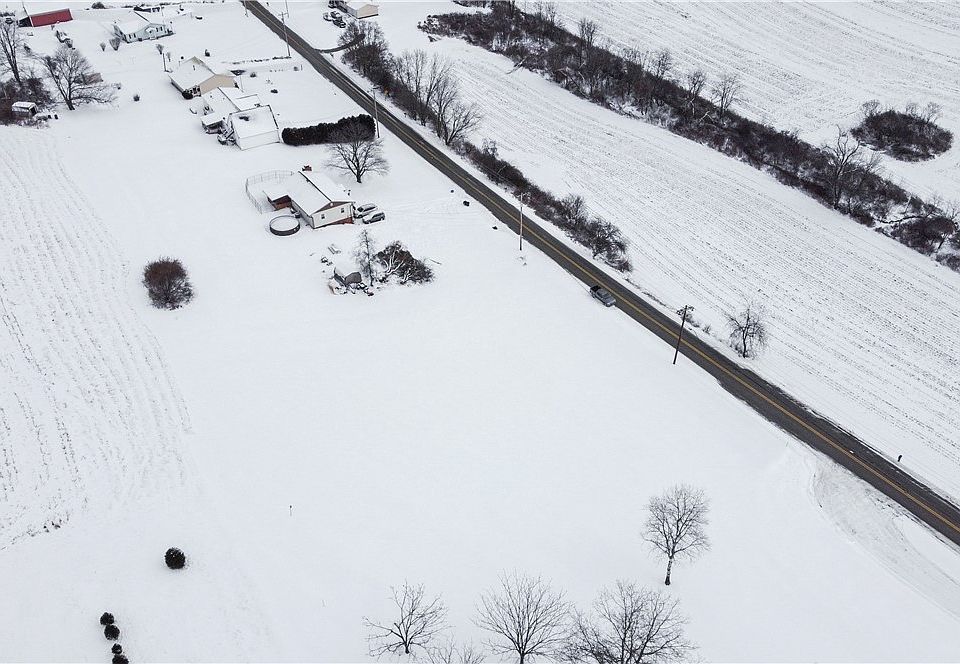 2nd image of 0 Warren Rd