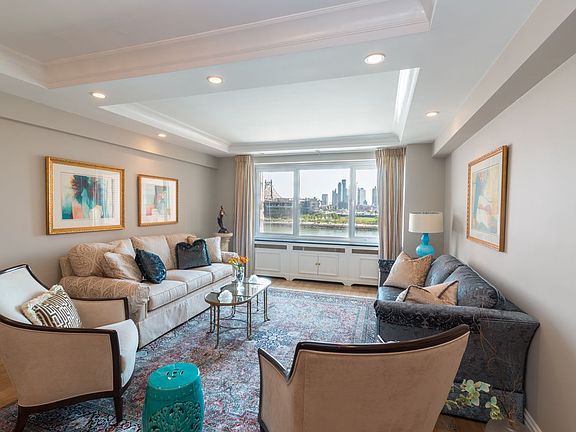 5th image of 25 Sutton Pl S APT 5K