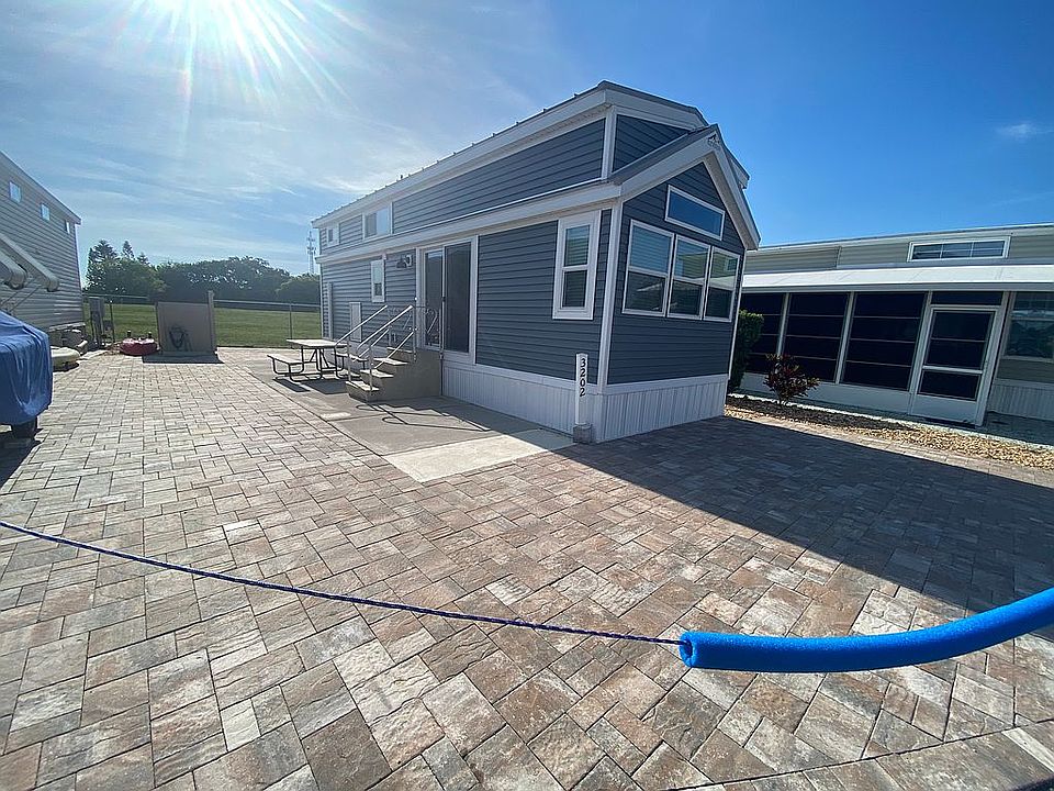 Beautiful new paved lot 