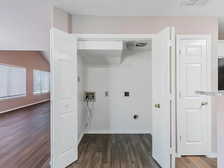 2304 Cuesta Ln — Photo 31