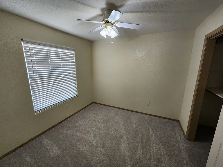 5983 Moon View Dr — Photo 35