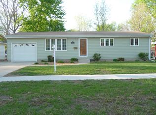 907 E 14th St, Spencer, IA 51301