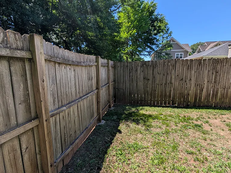 199 Lowry St NE — Photo 18