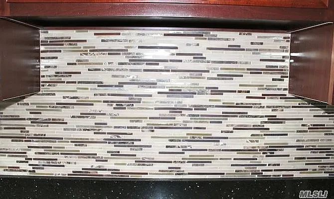 Sold by Anne Donohue Real Estate Inc | media 19