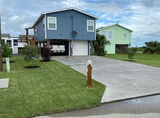 1188 Boyt Rd, Crystal Beach, TX 77650