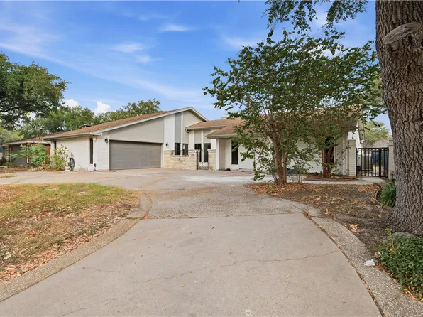 4325 Wood River Dr, Corpus Christi, TX 78410