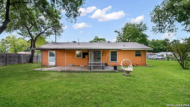 923 Whitman Ave — Photo 17