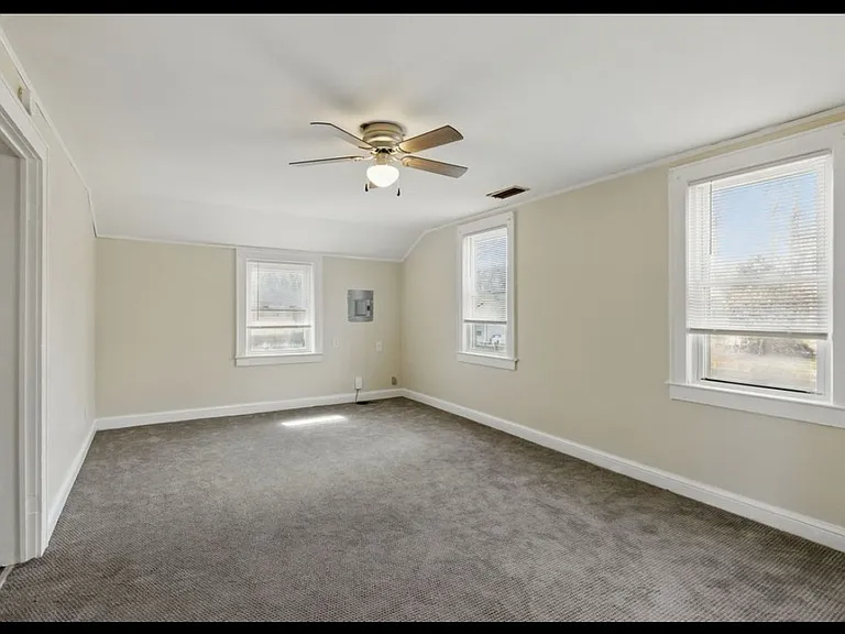 17 Lownds Dr — Photo 4
