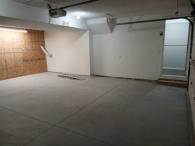 2 Stall Garage