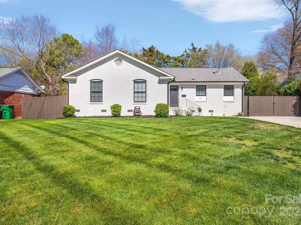 1527 Emerywood Dr, Charlotte, NC 28210