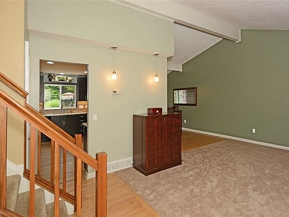 4th image of 17381 Creighton Dr