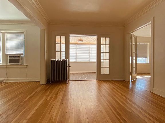 4th image of 127-129 E 46th St #11560473