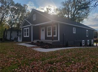 1400 S Dodgion Ave, Independence, MO 64055
