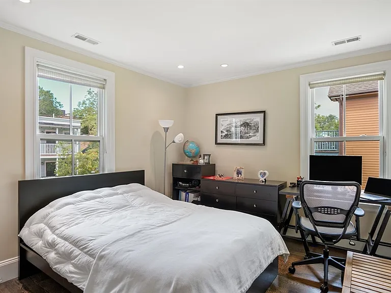 619 Franklin St #2 — Photo 15