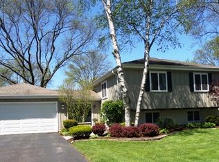 1528 Leabrook Cv, Wheaton, IL 60189