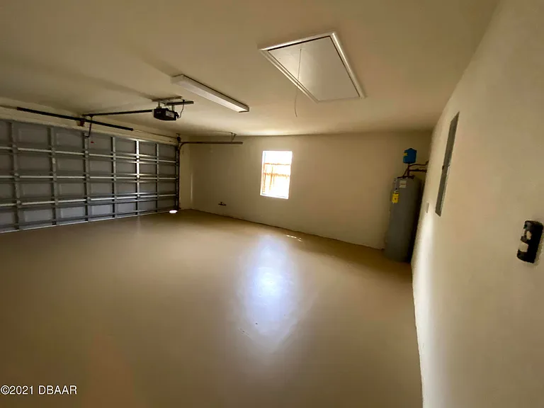 1427 Carlow Cir — Photo 11