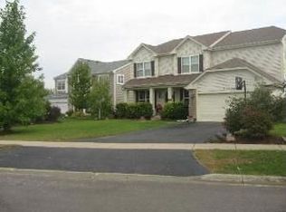 9320 Diana Ln, Huntley, IL