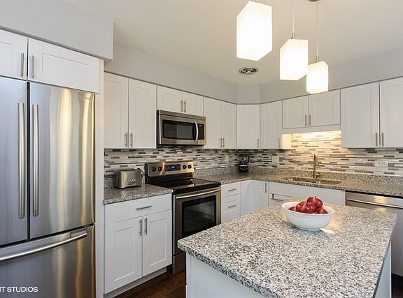 3rd image of 6 E White Oak St