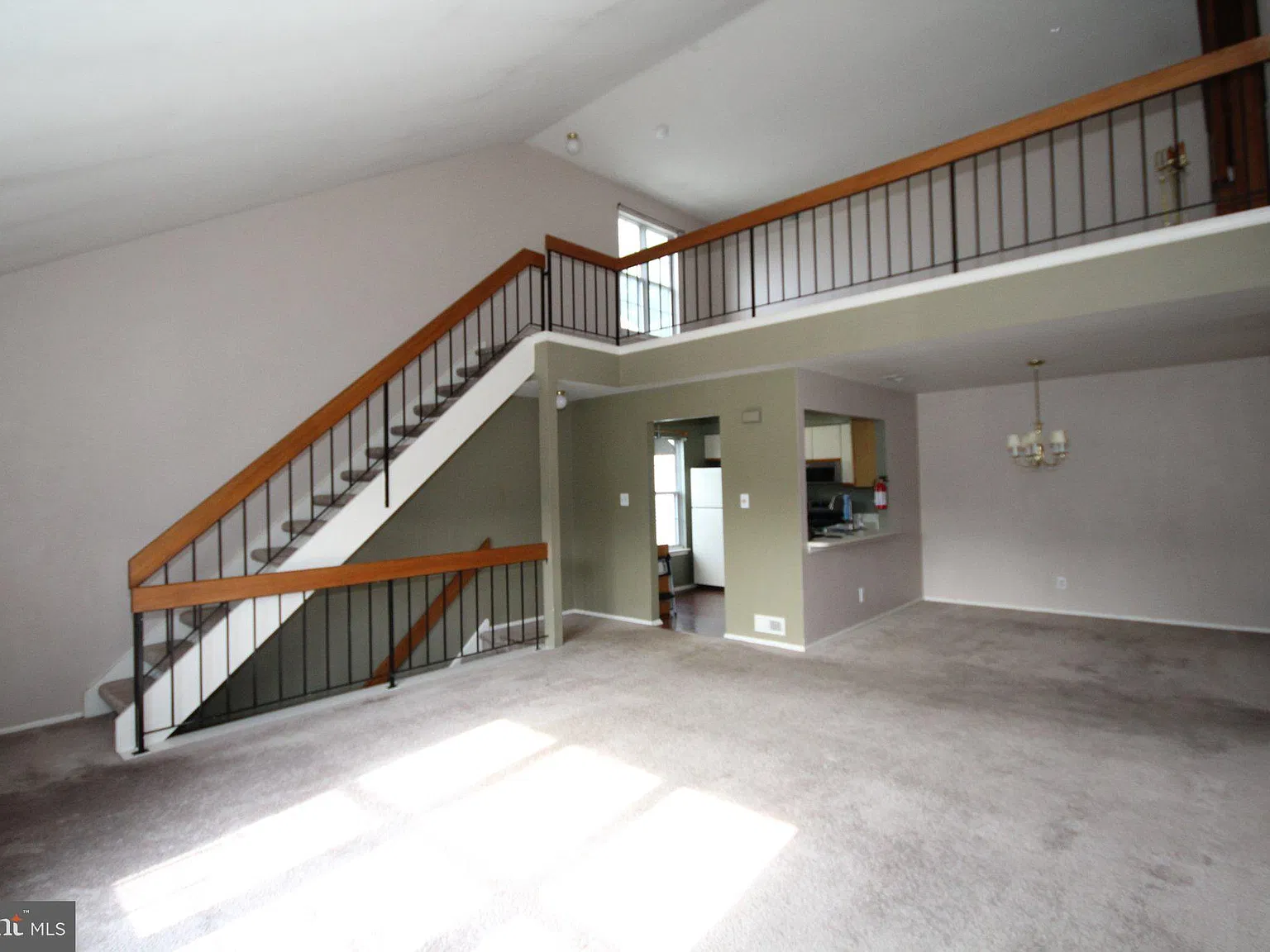 2 bed, 2.0 bath, 1336 sqft, $2,100 — Photo 4