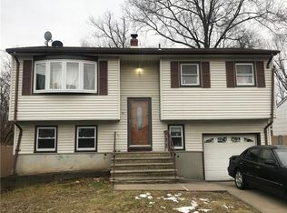 51 E William St, Fords, NJ 08863