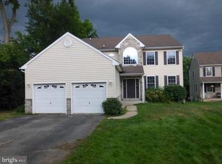 198 Harrison Rd, Brookhaven, PA 19015