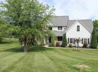 8 Springview Ln, Hopewell Junction, NY 12533