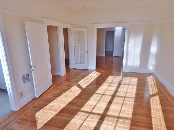3rd image of 636 33rd Ave APT 6