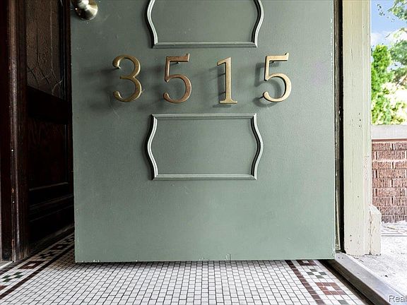 5th image of 3515 Burns St