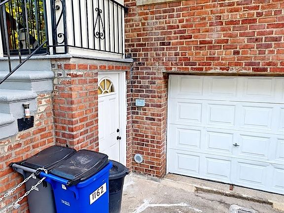 3rd image of 1162 Adee Avenue
