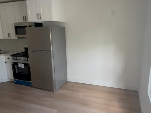 223 S Orange Ave #D, Santa Ana, CA 92701