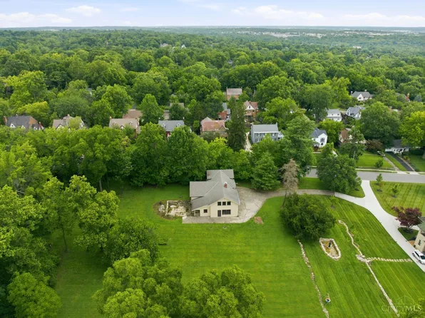 353 Oliver Rd, Cincinnati, OH 45215