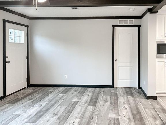 2nd image of 1665 Lake Shore Dr