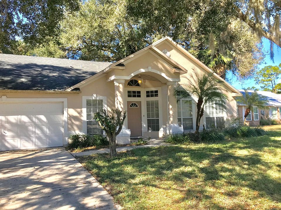 1st image of 403 Seahorse Cir SE