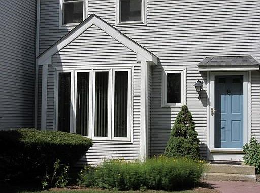 1st image of 4 Whittier Ln #4